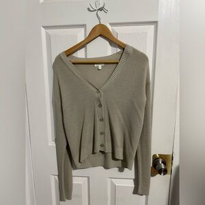 Abound sweater. Size XS. Stretched from wearing it
